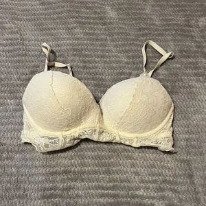 PINK Victoria’s Secret lace bralette